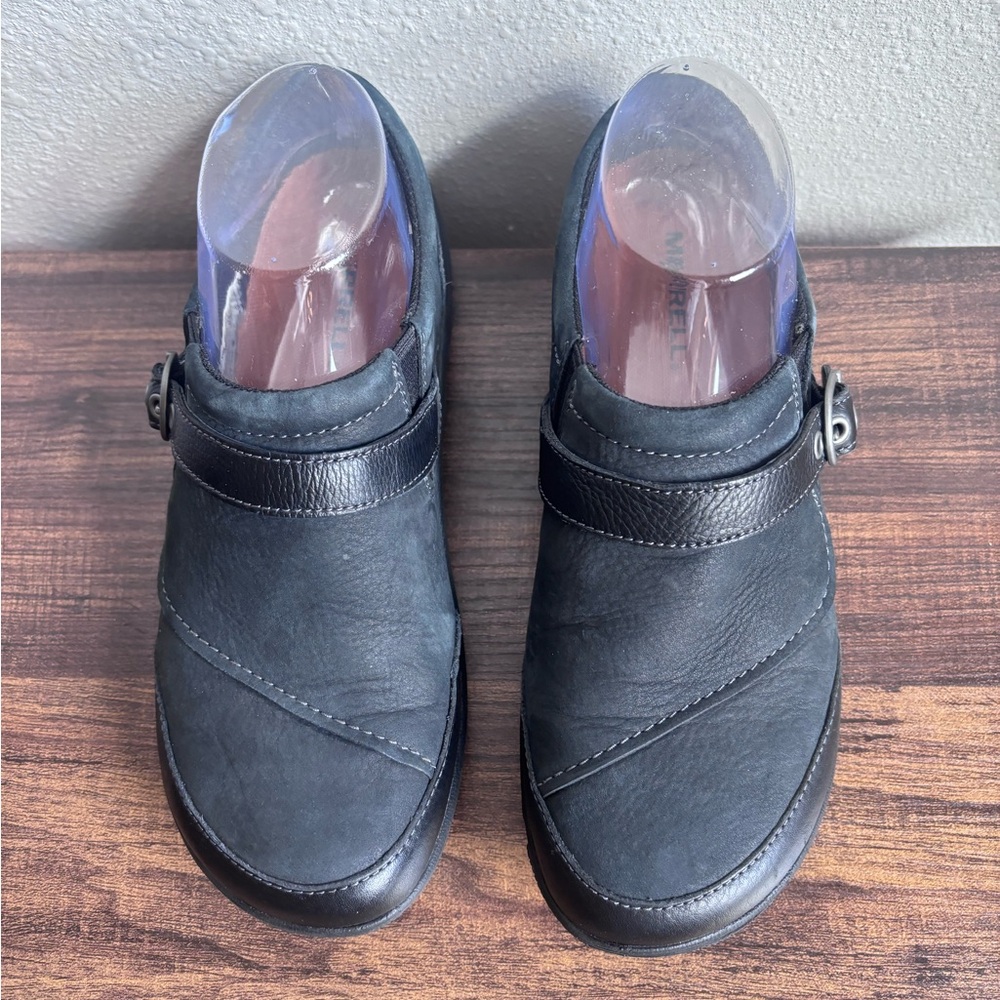 Merrell Women's Dassie Buckle Slip-On Shoe